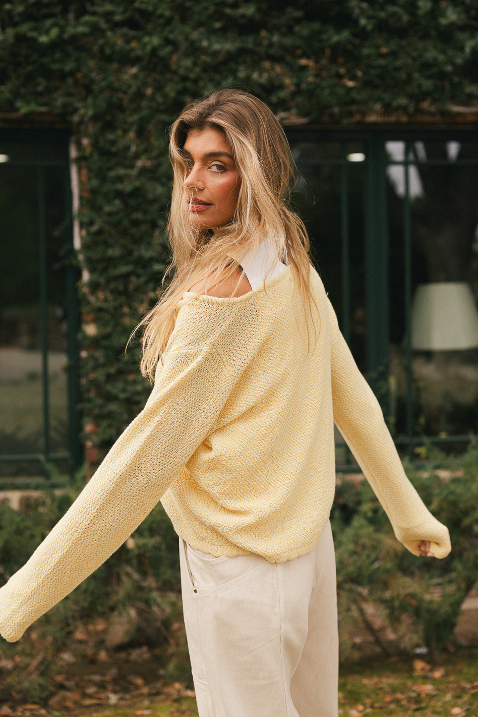 Long sleeves sweater in yellow