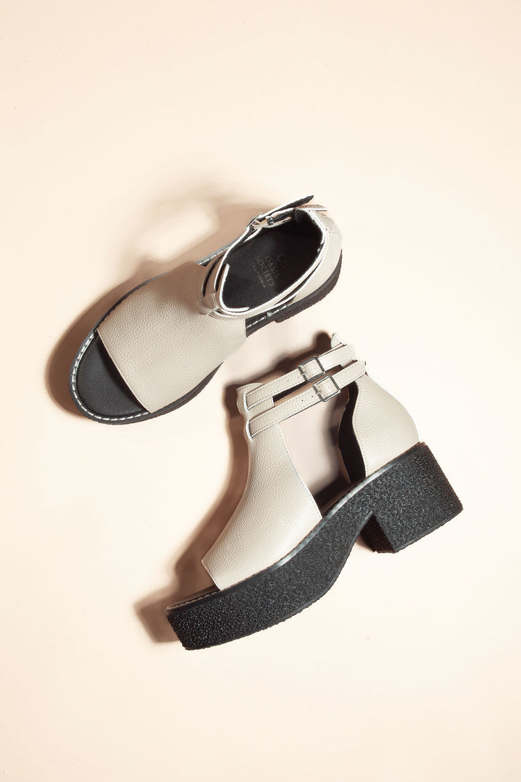 Rounded toe heeled sandals in beige