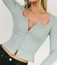FRONT CLASP DETAIL TOP