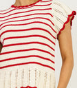 Round neck top in red