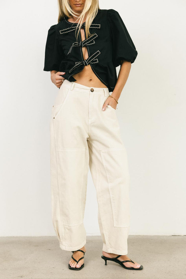 Two hand pockets denim in cream