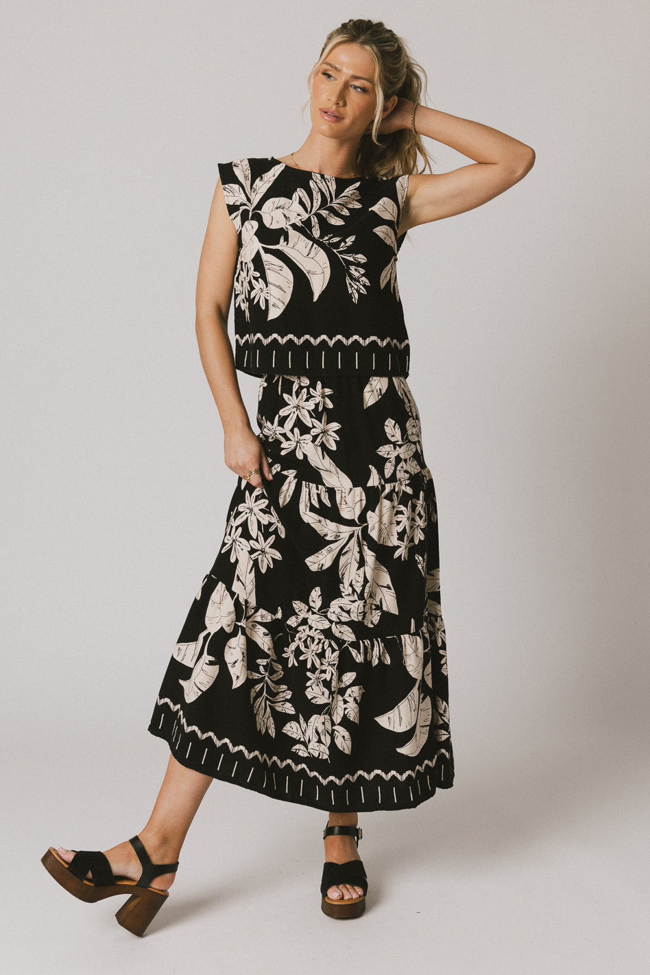 abstract black and white skirt set