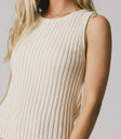 SLEEVLESS CREAM TOP