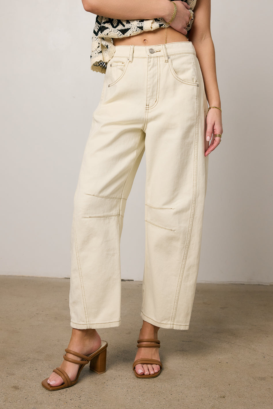 ankle length barrel jeans
