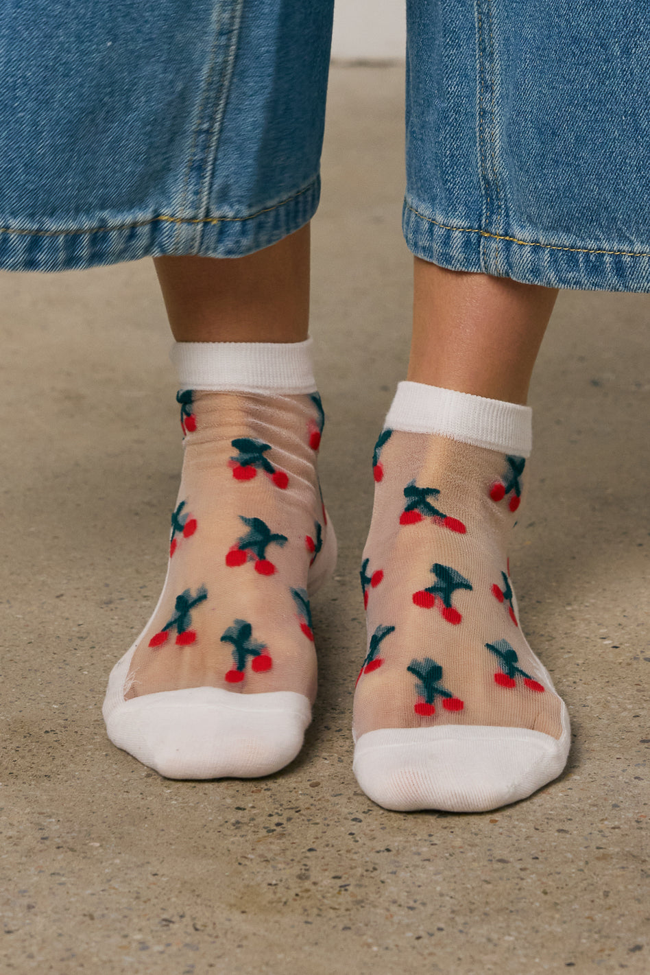 SHEER CHERRY SOCK