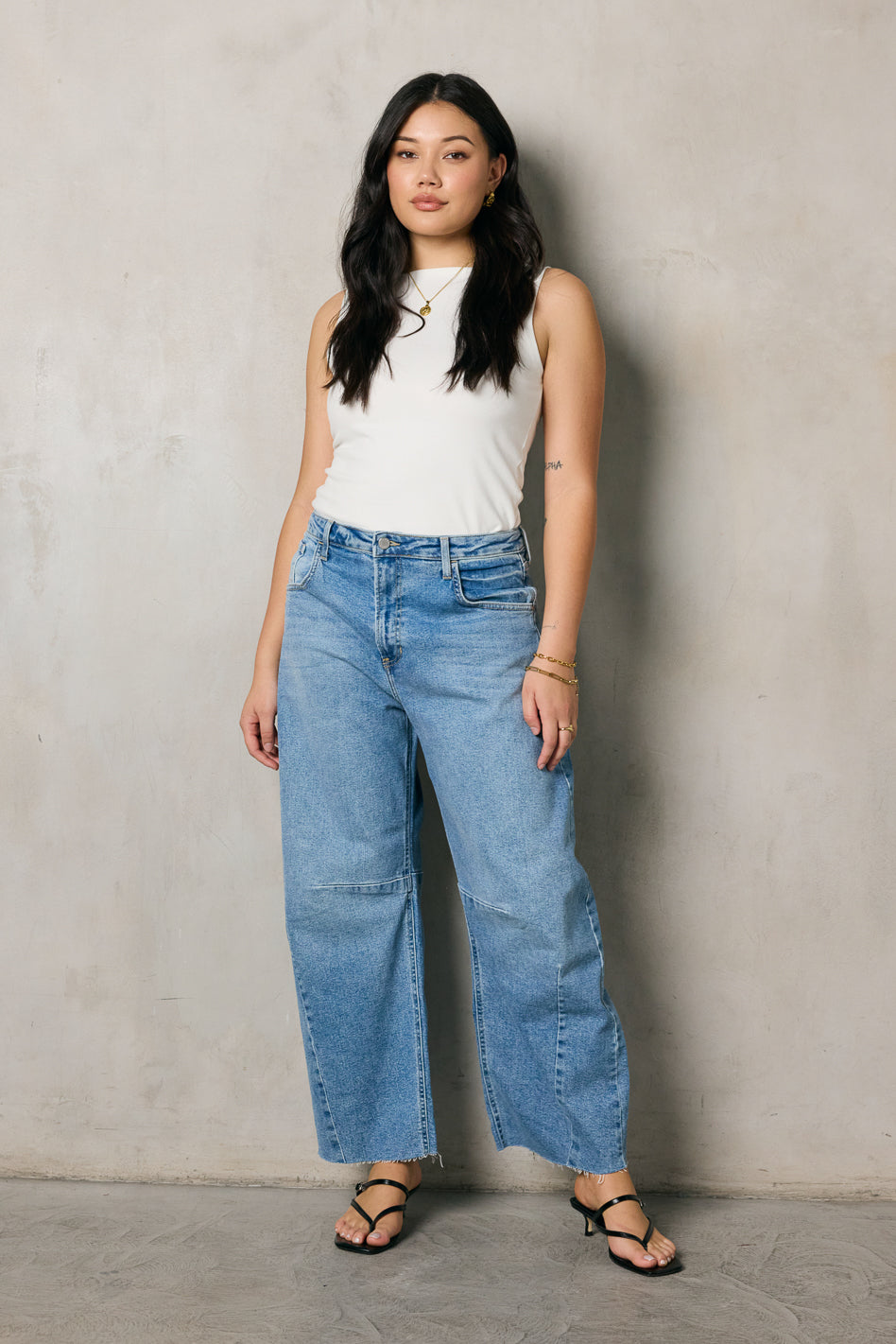 Juliette Barrel Jeans in Light Wash