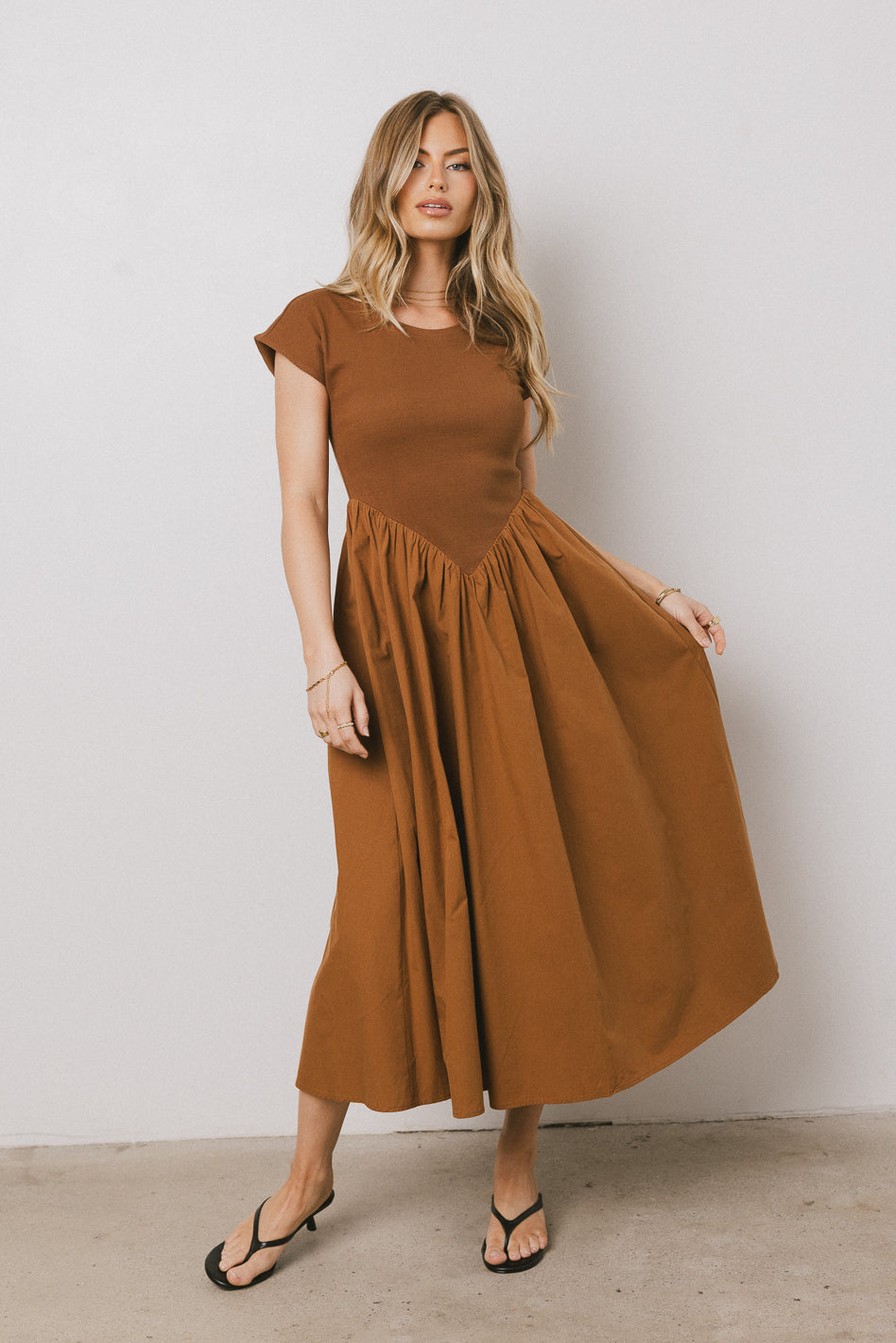 FLOWY BOTTOM MAXI DRESS