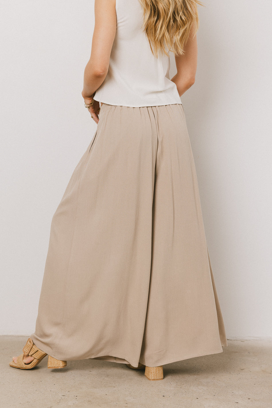 Kiaan Baggy Pants in Tan