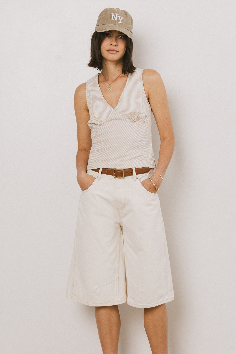 Alden Bermuda Shorts in Cream