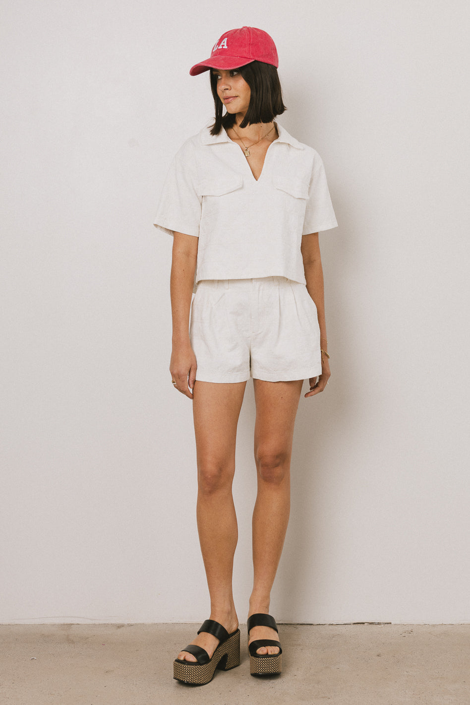 CREAM SHORTS