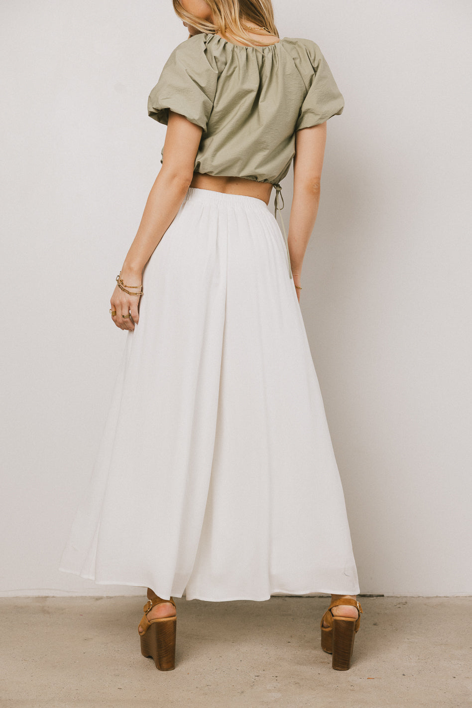 elastic waist in back