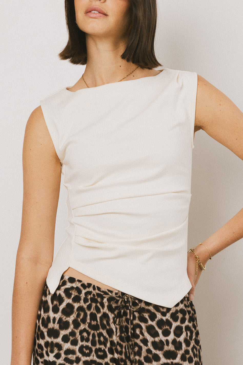 HIGH NECK TANK TOP