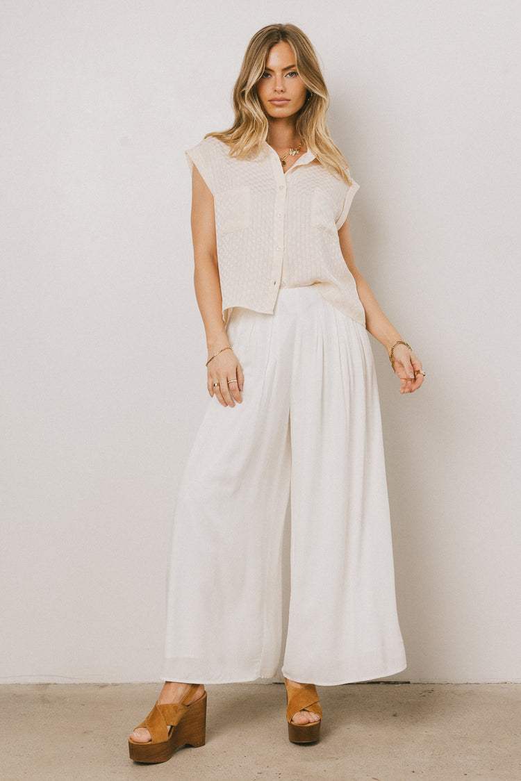blouse in cream