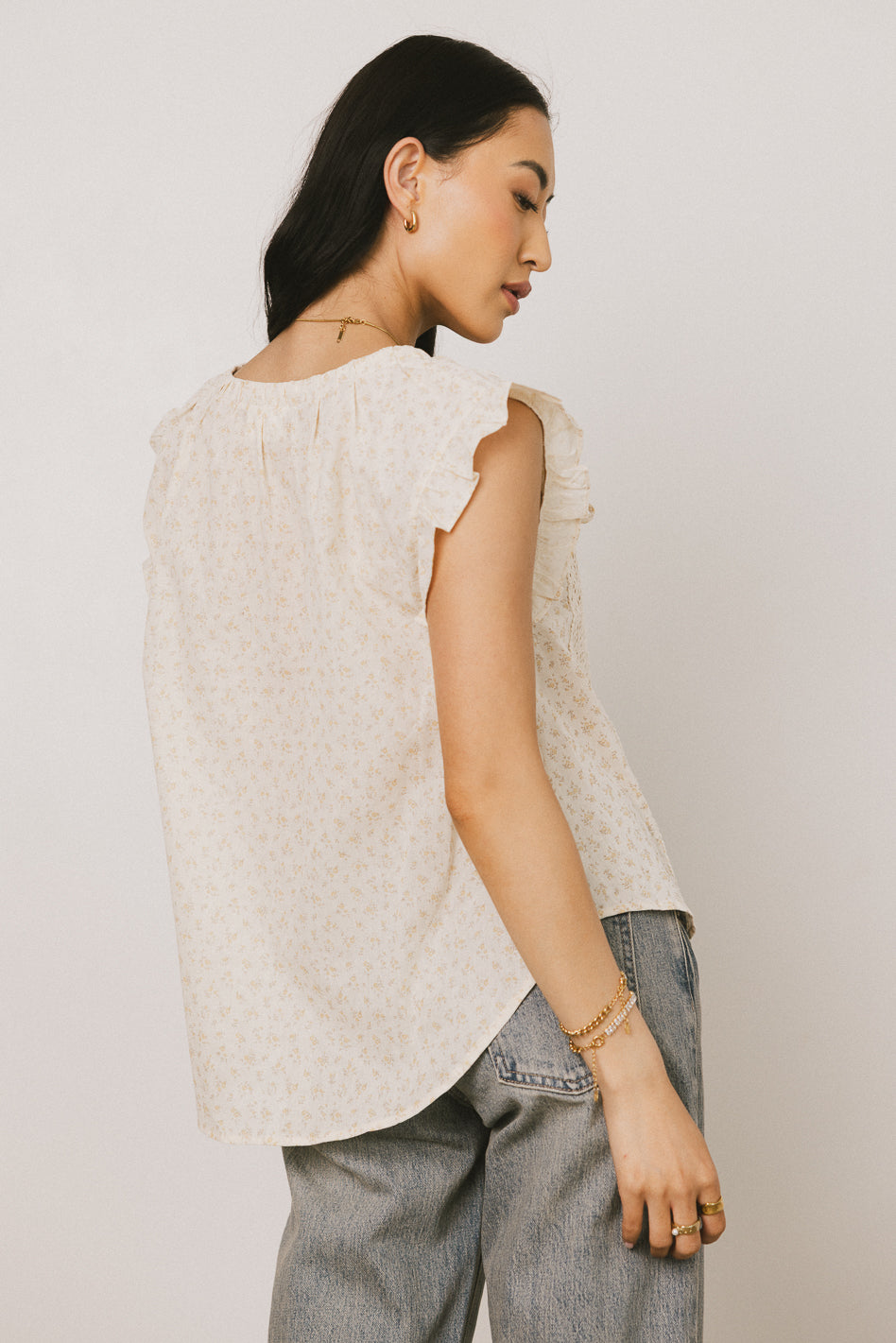 lace details