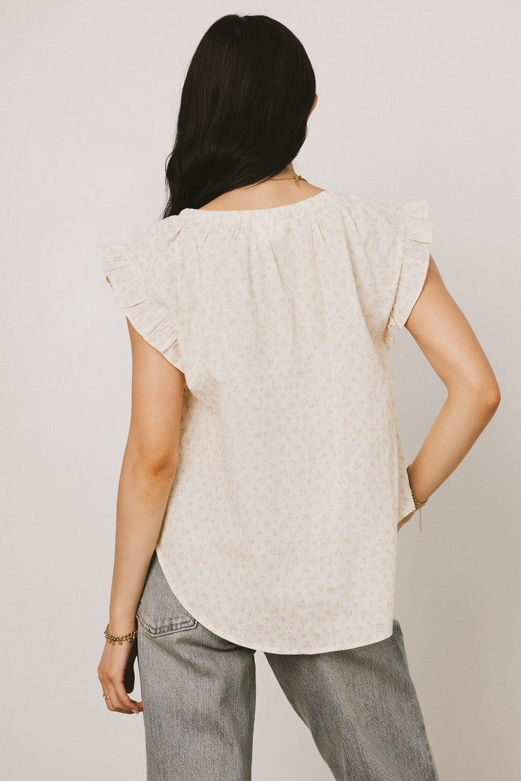 button front closure