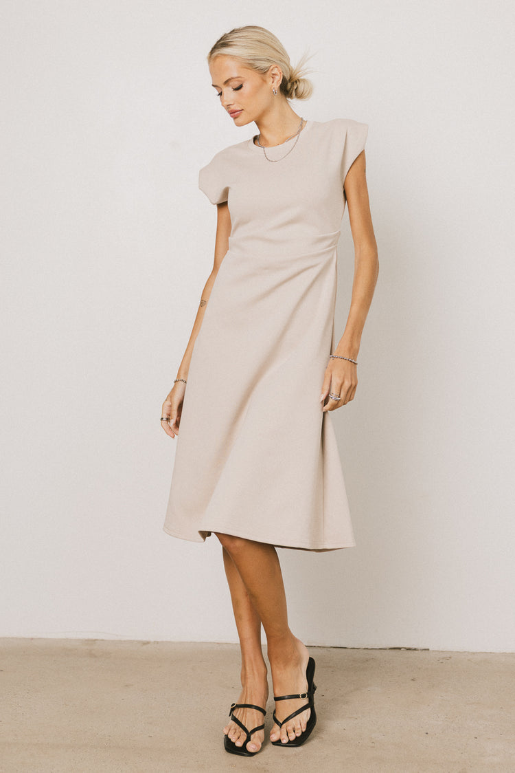 Kyra Midi Dress in Khaki