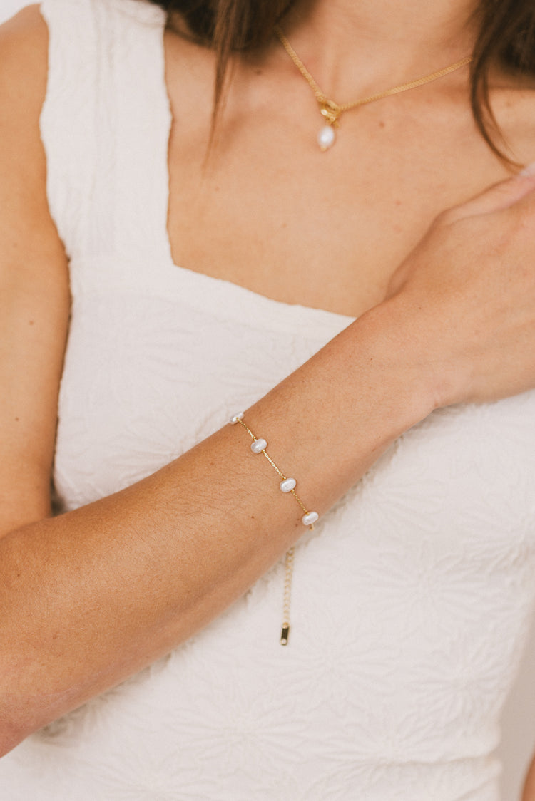 GOLD BRACELET