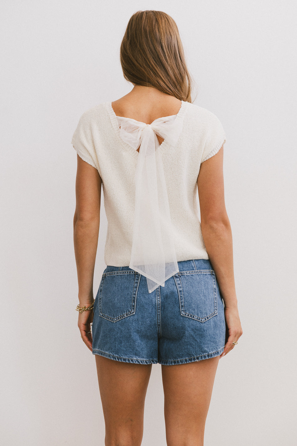 open v back