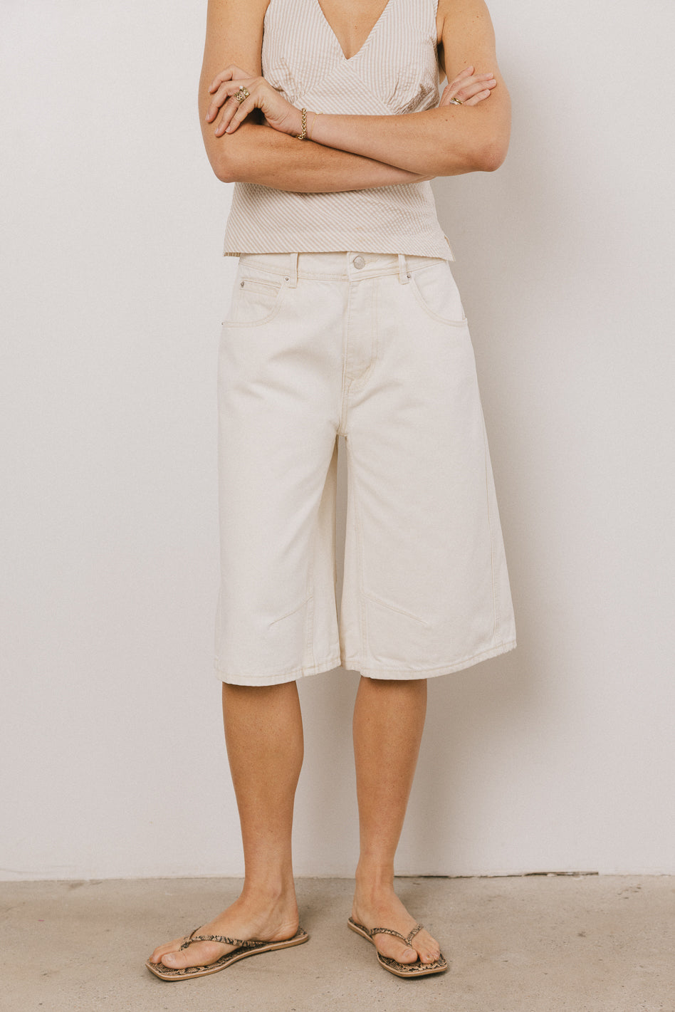 Alden Bermuda Shorts in Cream