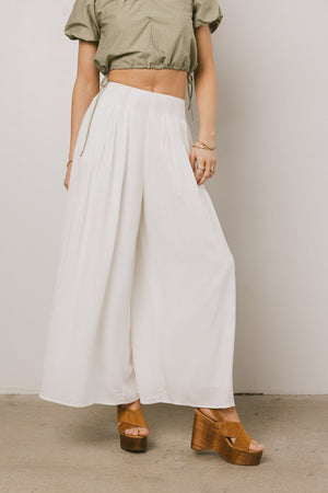 Kiaan Baggy Pants in White