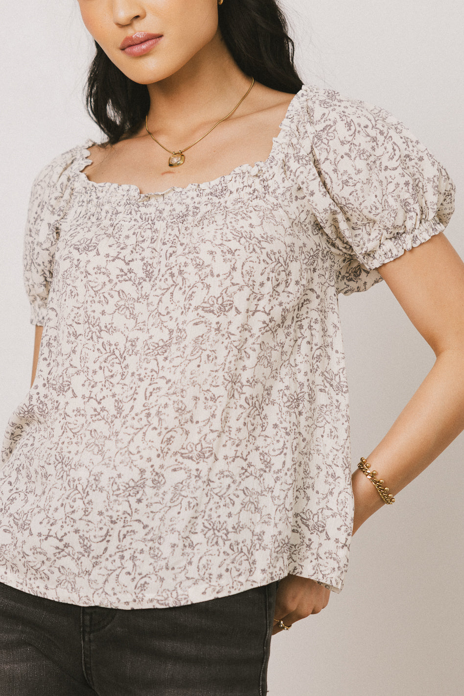  Abstract Blouse