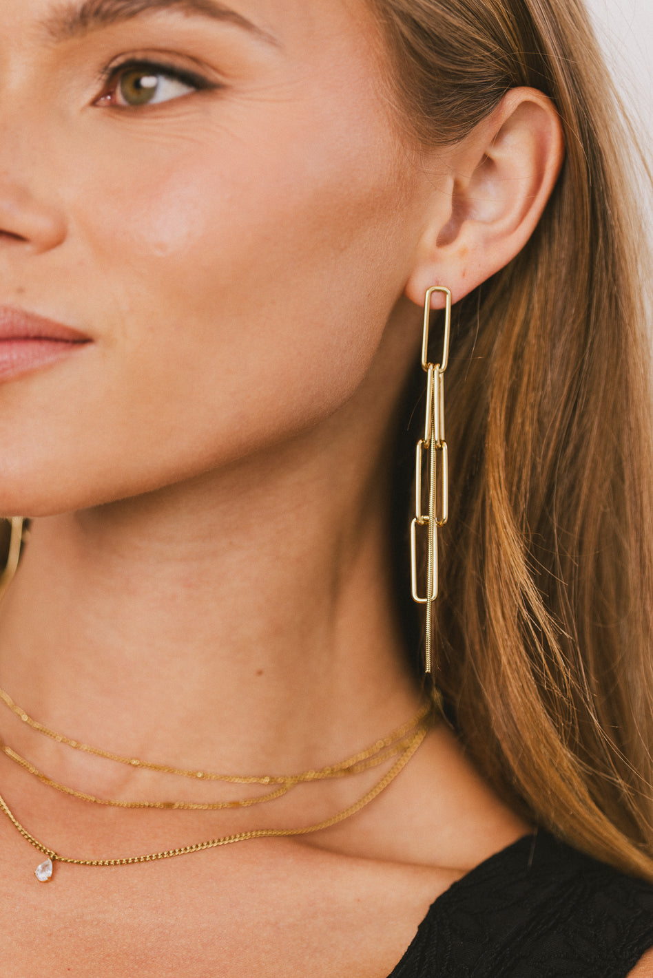 CHAIN EARRINGS